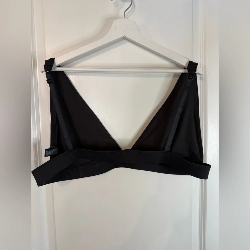 Skims Women’s Black Fixed Triangle Bikini Top - Size 4X (TOP ONLY)